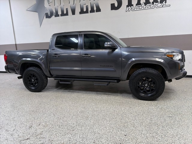 2022 Toyota Tacoma 4WD SR5 4WD V6 in , 