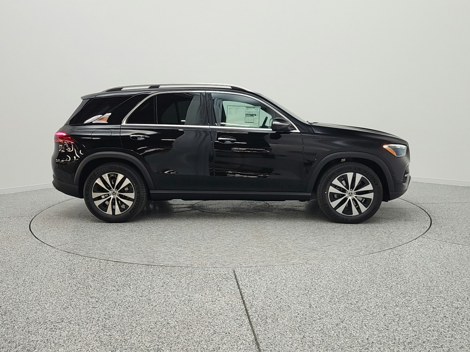 New 2026 Black Mercedes-Benz GLE 350 image 4