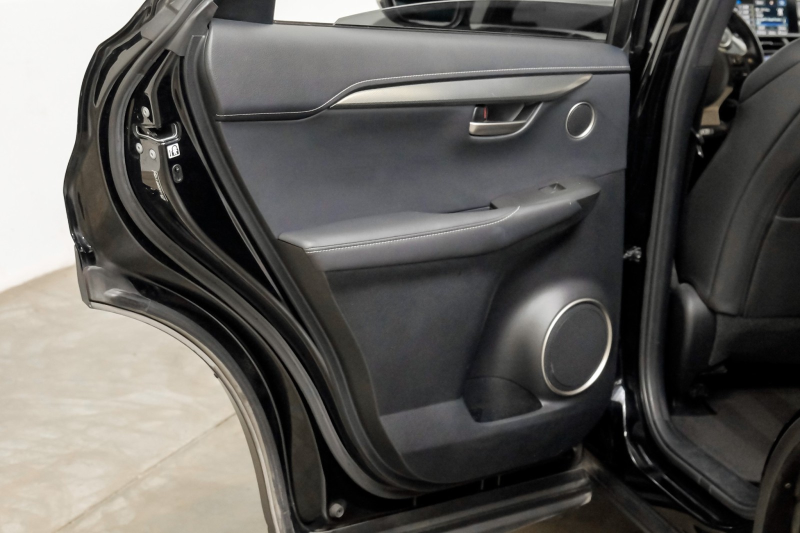 2017 Lexus NX Turbo F Sport AWD NaviPkg IntuitiveParkAsst TowPkg 44