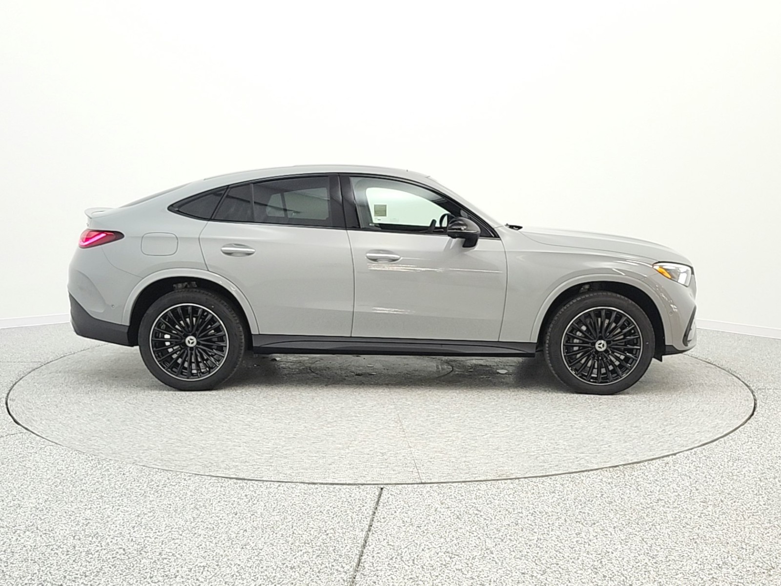 New 2026 MANUFAKTUR Alpine Grey Mercedes-Benz GLC 300 image 4