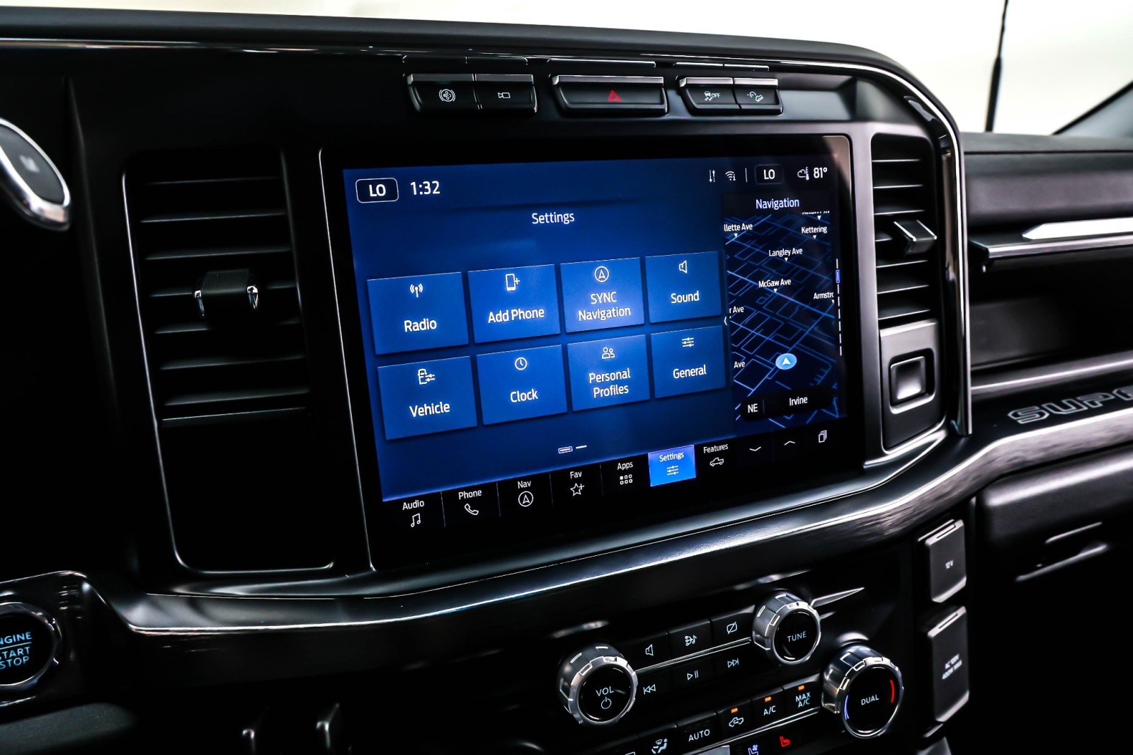 Used 2024 Antimatter Blue Metallic Ford LARIAT image 20