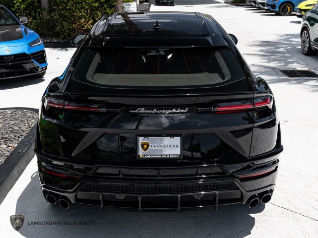 2023 Lamborghini Urus S in , 