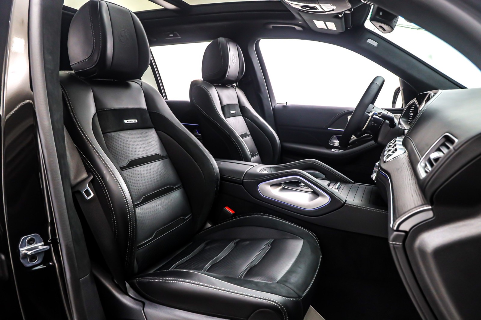 New 2026 Obsidian Black Metallic Mercedes-Benz AMG® GLS 63 image 7