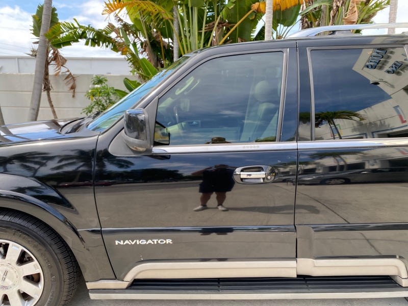 2004 Lincoln Navigator LOW MILES 67,511 SUNROOF in ,