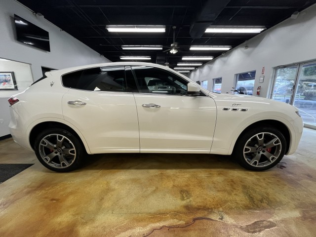 2023 Maserati Levante GT 7