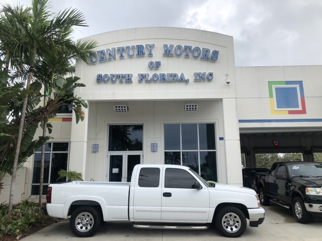 2007 Chevrolet Silverado 1500 Classic LS 4 Door Ext Cab Tow Hitch CD Cloth Cruise NEW TIRES in pompano beach, Florida