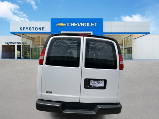 2022 Chevrolet Express Cargo Van  4