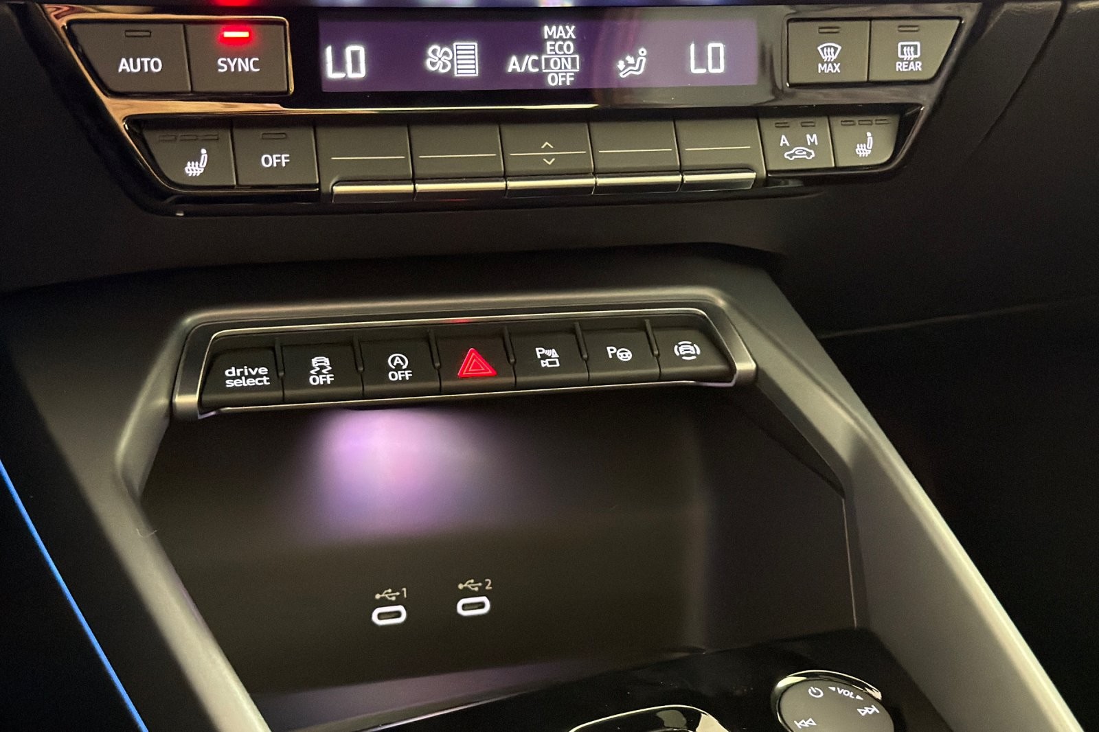 New 2026 Glacier White Metallic Audi quattro image 19