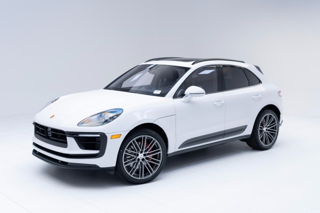 2025  Macan S in , 