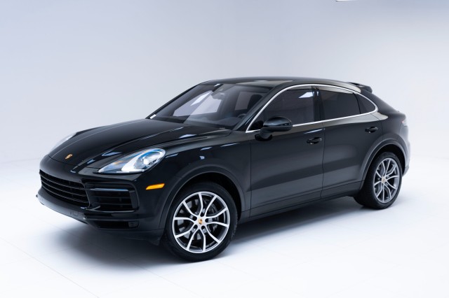 2022  Cayenne Coupe in , 