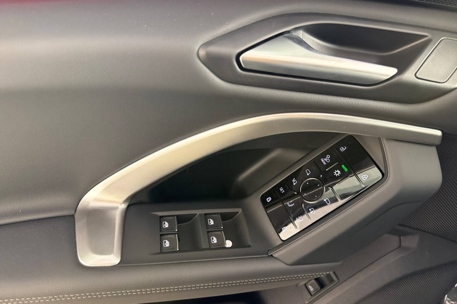 New 2026 Tambora Gray Metallic Audi Premium Plus 2.0 TFSI quattro image 10