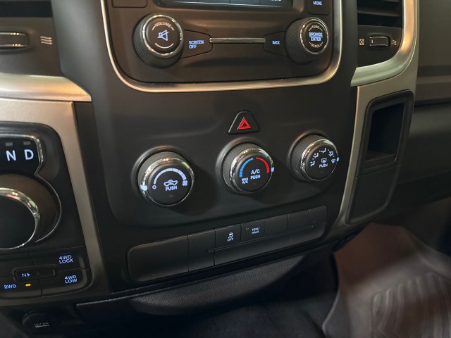 2020 Ram 1500 Classic SLT 4WD 5.7L-V8 in ,