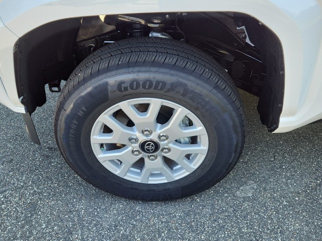 ToyotaTacoma 4WD9