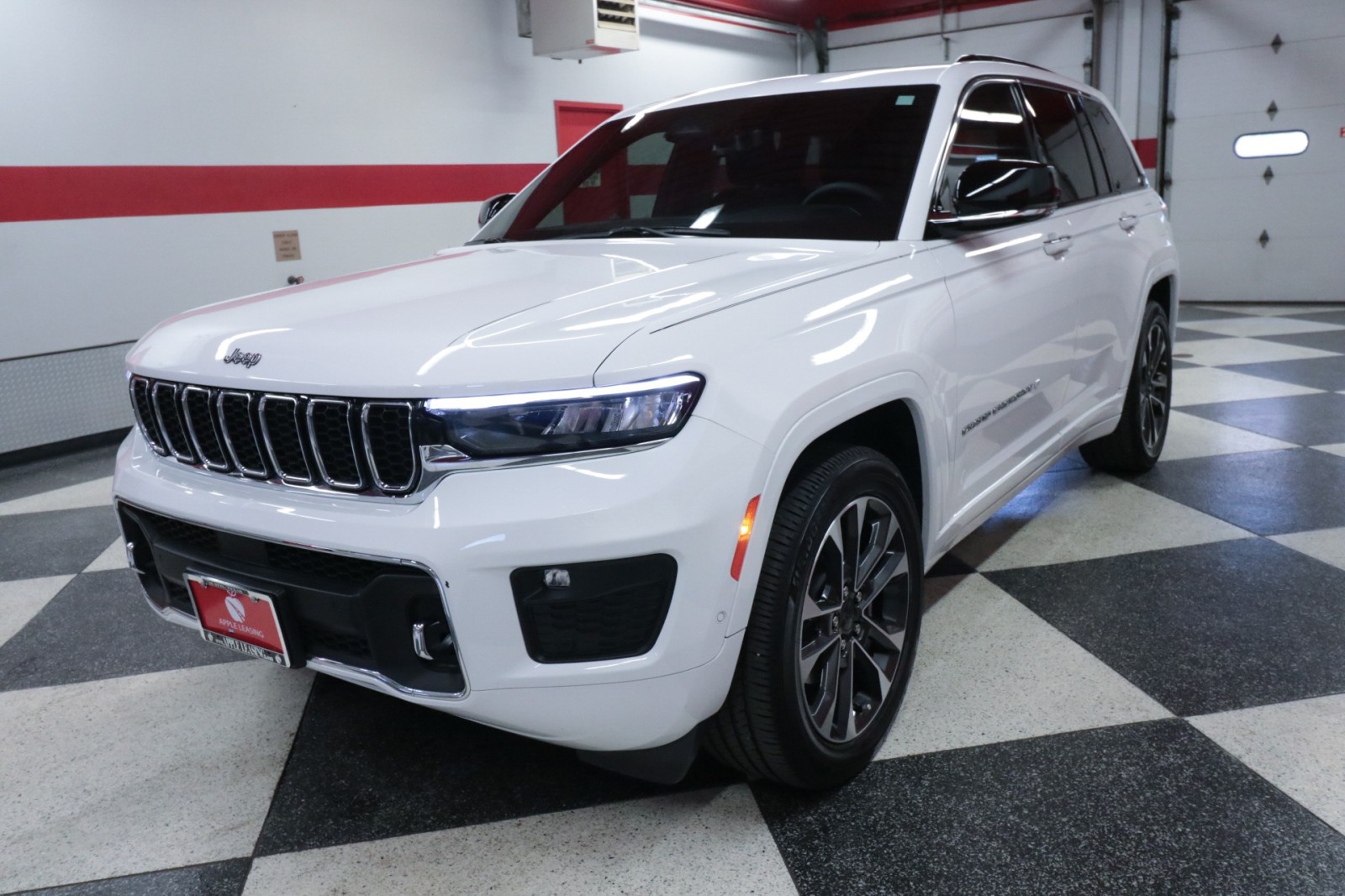 Used Car 2023 Jeep Grand Cherokee  Overland For Sale Under $50,000 In Austin, Texas