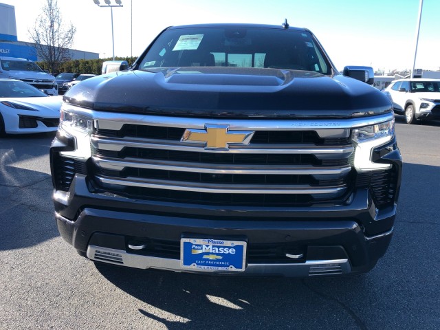 2022 Chevrolet Silverado 1500 High Country 3