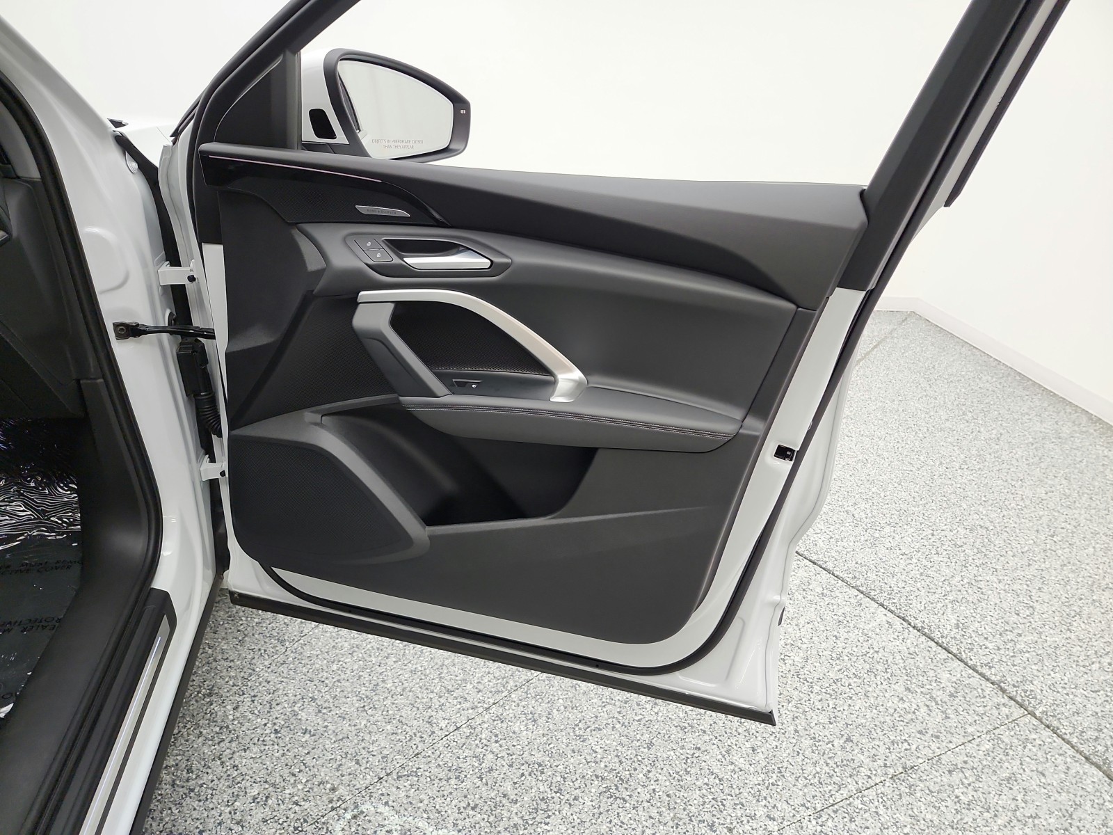 Used 2025 Glacier White Metallic Audi Premium Plus image 21