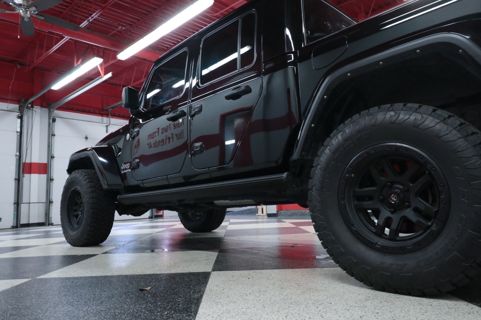 Used Car 2022 Jeep Gladiator  Overland For Sale Under $35,000 In Austin, Texas