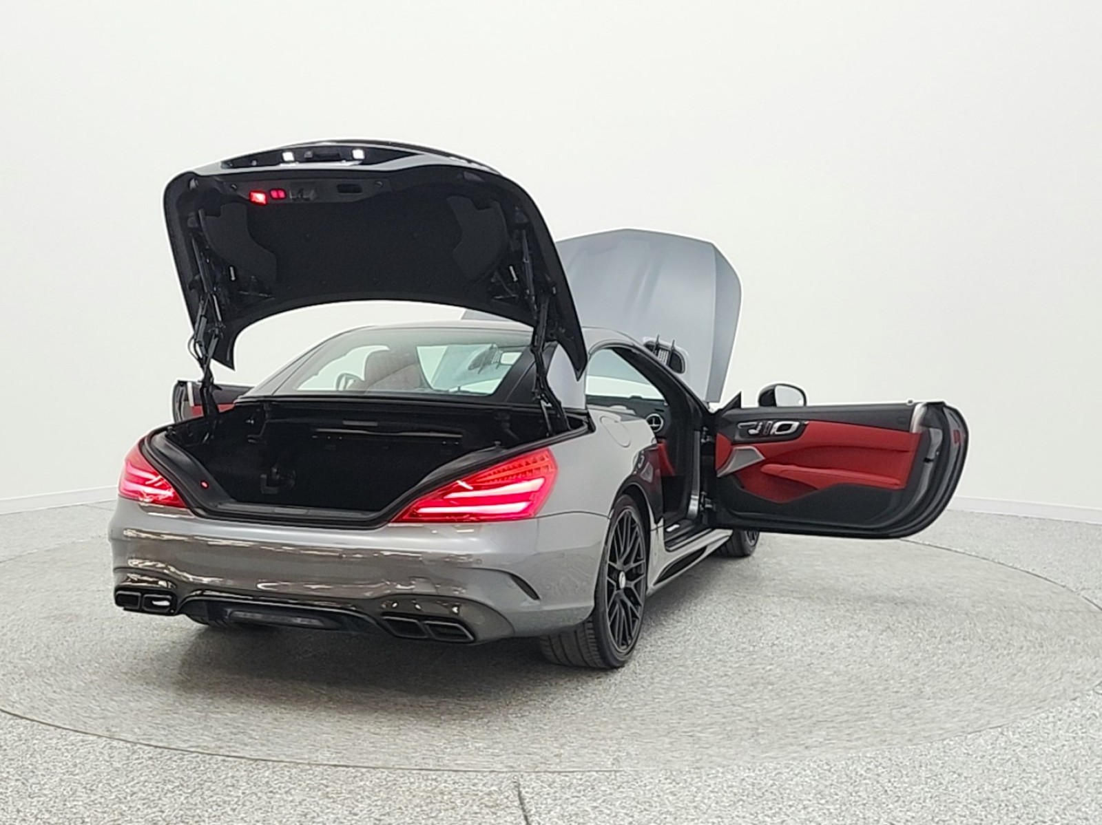 Used 2018 Selenite Grey Metallic Mercedes-Benz AMG® SL 63 Roadster image 24