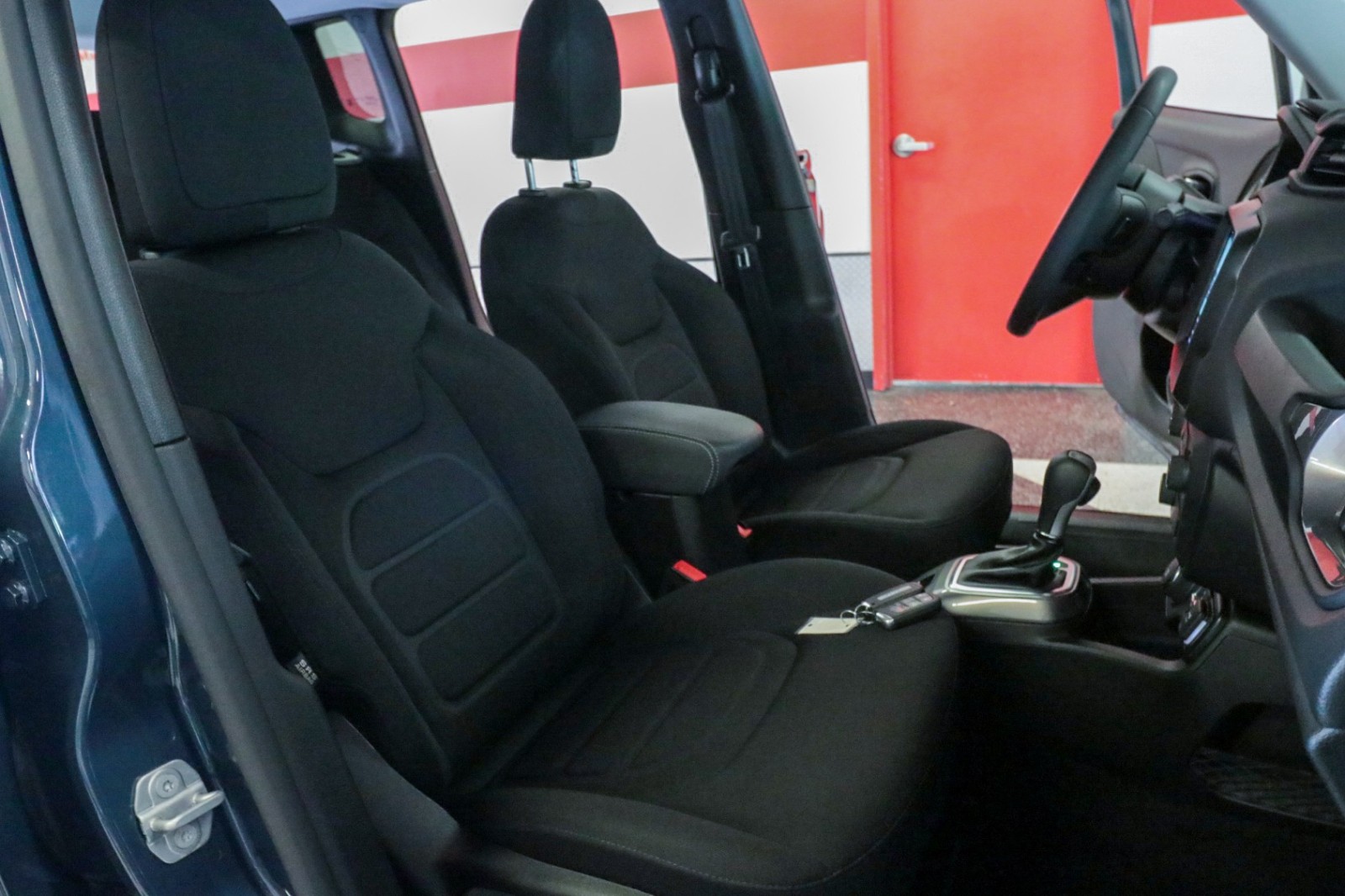 Used Car 2022 Jeep Renegade  Latitude For Sale Under $20,000 In Austin, Texas
