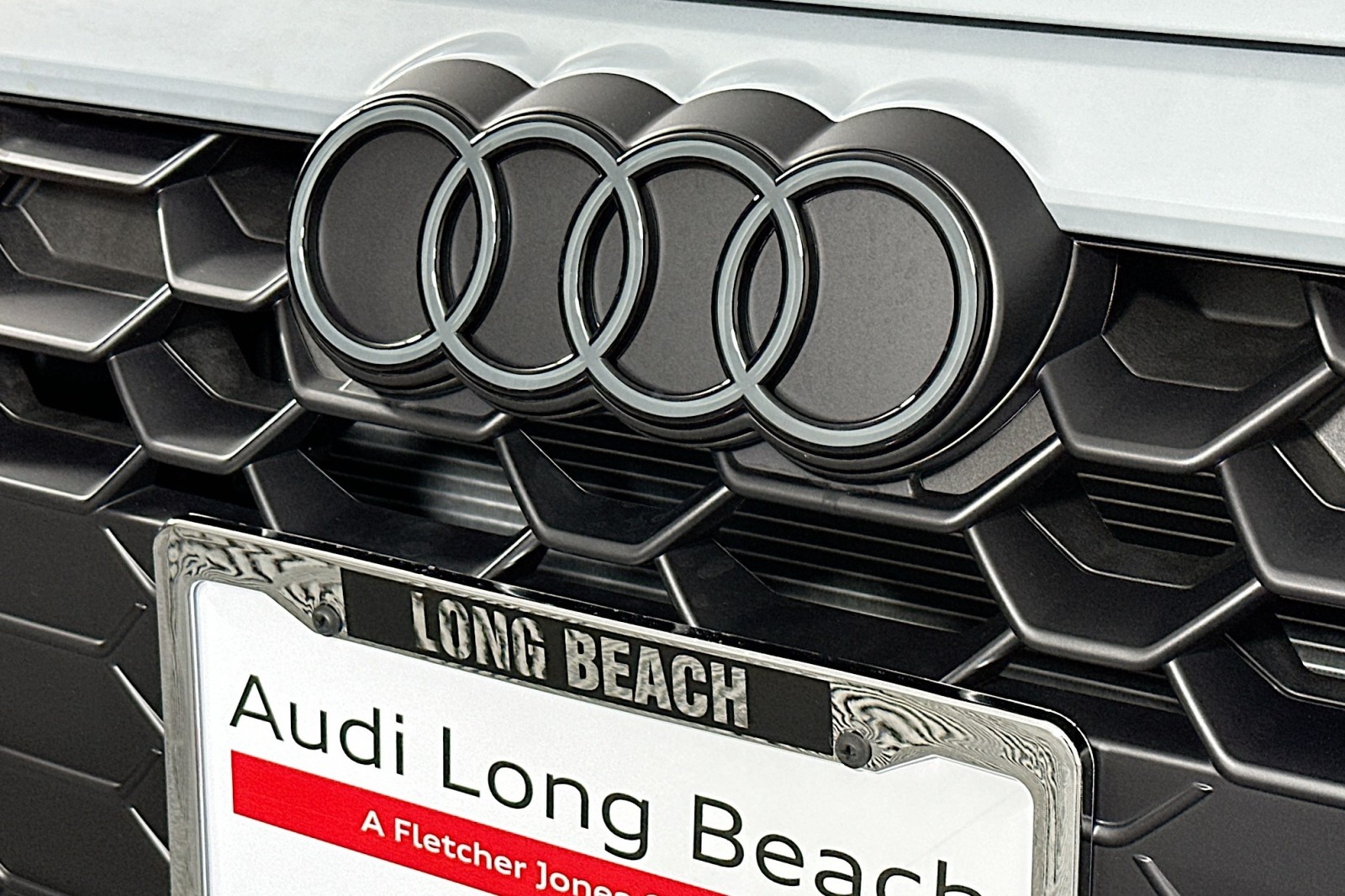 New 2026 Arrow Gray Pearl Effect Audi Premium Plus image 14