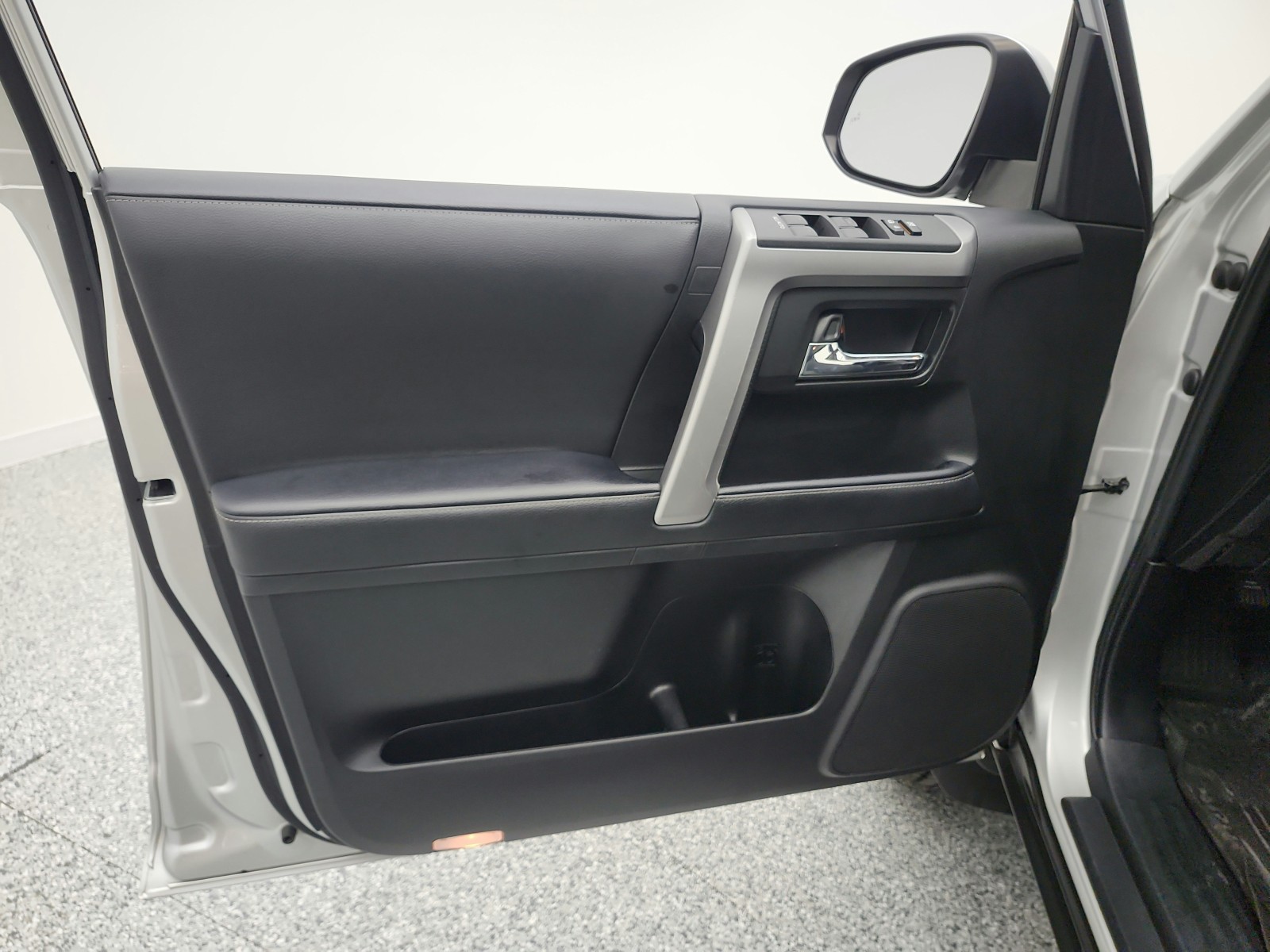 Used 2023 Classic Silver Metallic Toyota SR5 Premium 2WD (Natl) image 15