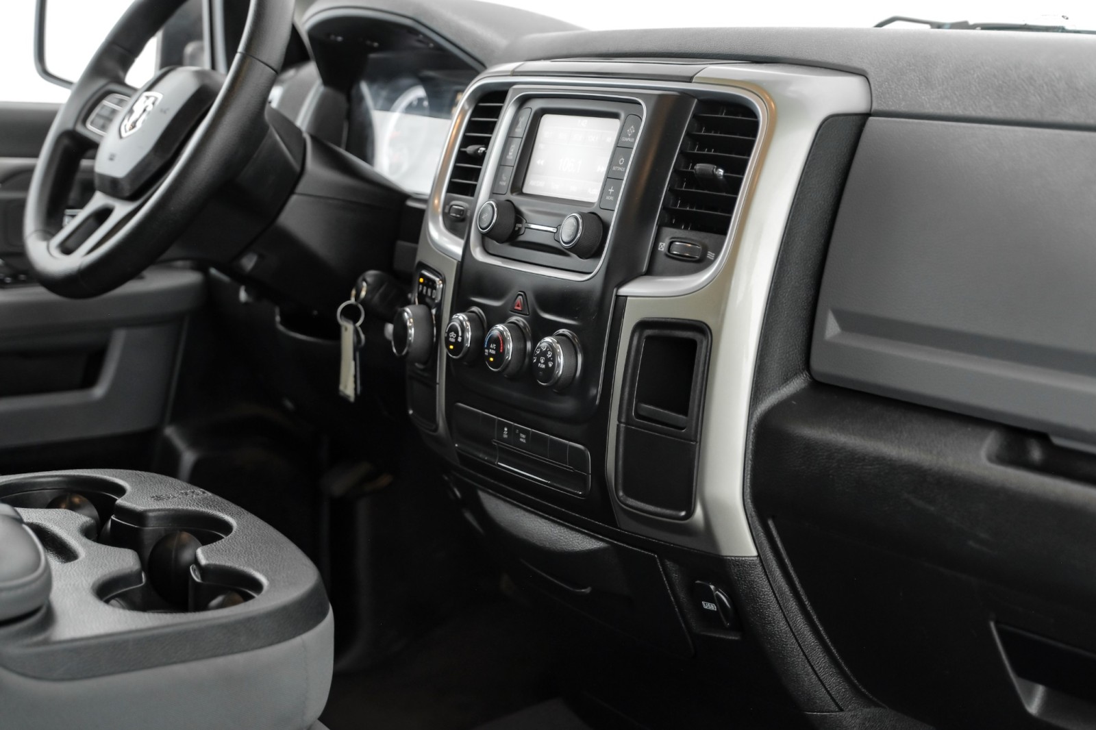 2014 Ram 1500 SLT QUAD CAB 5.7L HEMI AUTOMATIC BLUETOOTH CRUISE  23