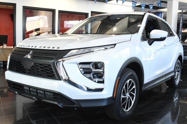 Labrador Black Pearl 2026 Mitsubishi Eclipse Cross ES S-AWC SUV / Crossover All-Wheel Drive Automatic
