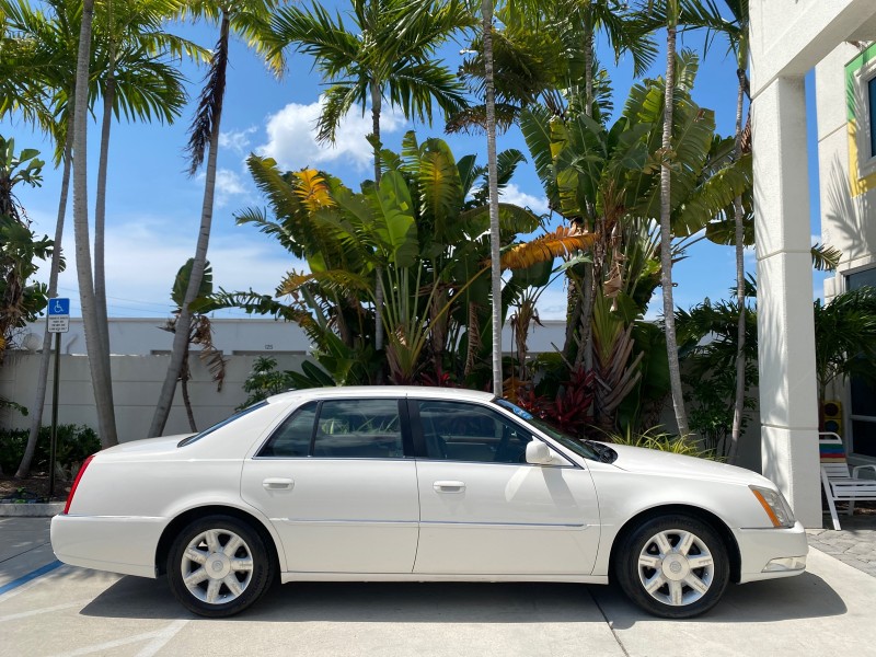2006 Cadillac DTS LOW MILES 58,287 in , 