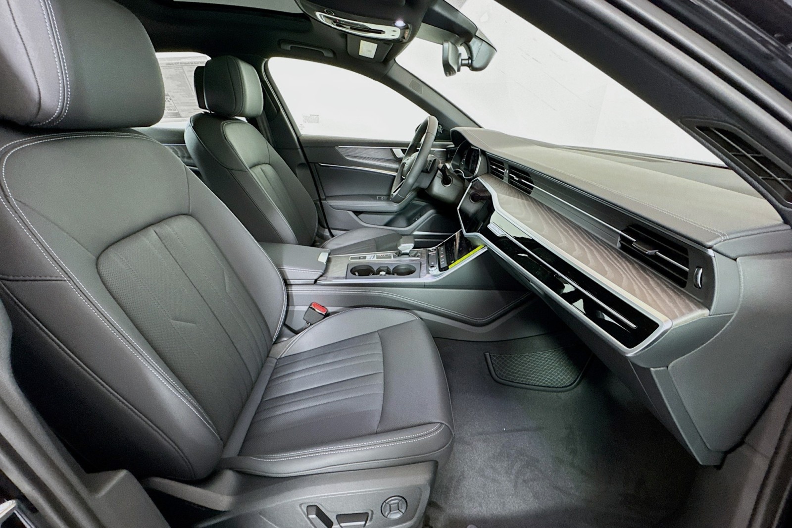 New 2025 Mythos Black Metallic Audi Premium Plus 45 TFSI quattro image 26