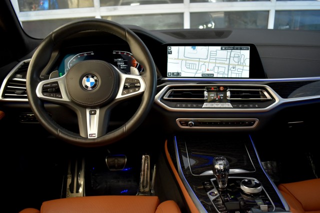 2021 BMW X7 M Sport Executive Pkg. Luxury Seating Pano Moonroo 16