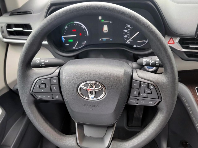 2024 Toyota Sienna LE FWD 8-Passenger (Natl) 14
