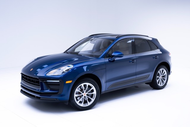 2022  Macan  in , 