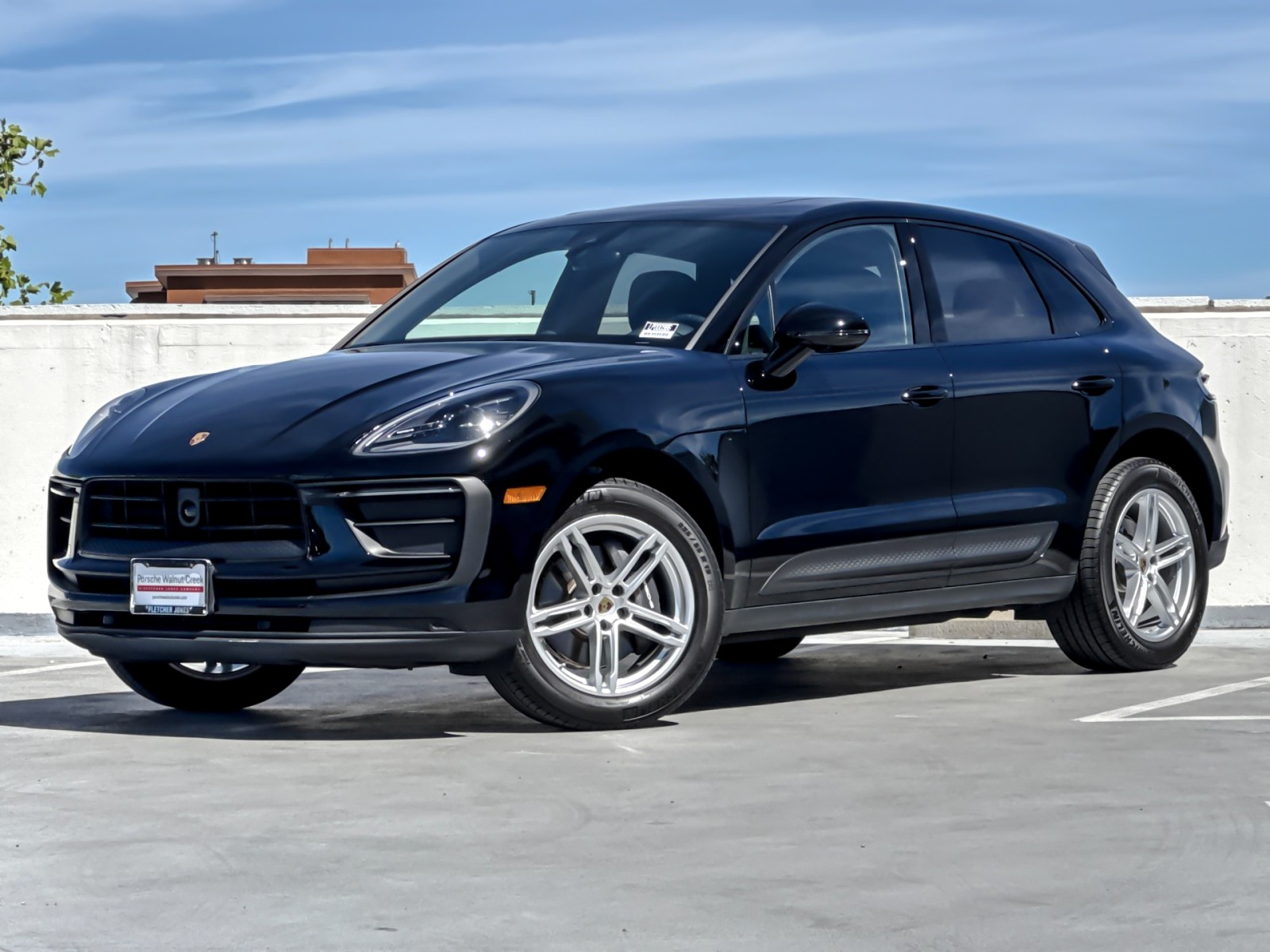 2026 Porsche Macan T's photo