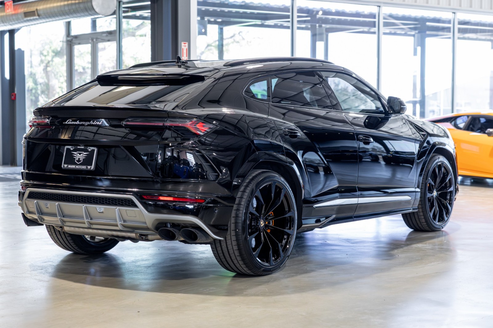 Used Car 2019 Lamborghini Urus  For Sale Under $200,000 In Boerne, Texas