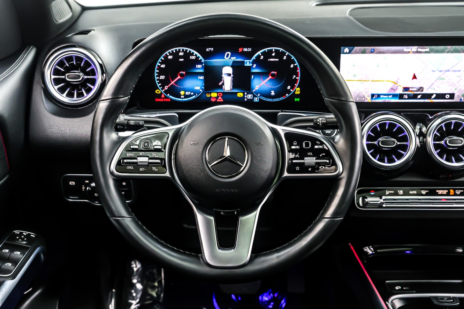 Used 2023 Polar White Mercedes-Benz GLB 250 SUV image 19