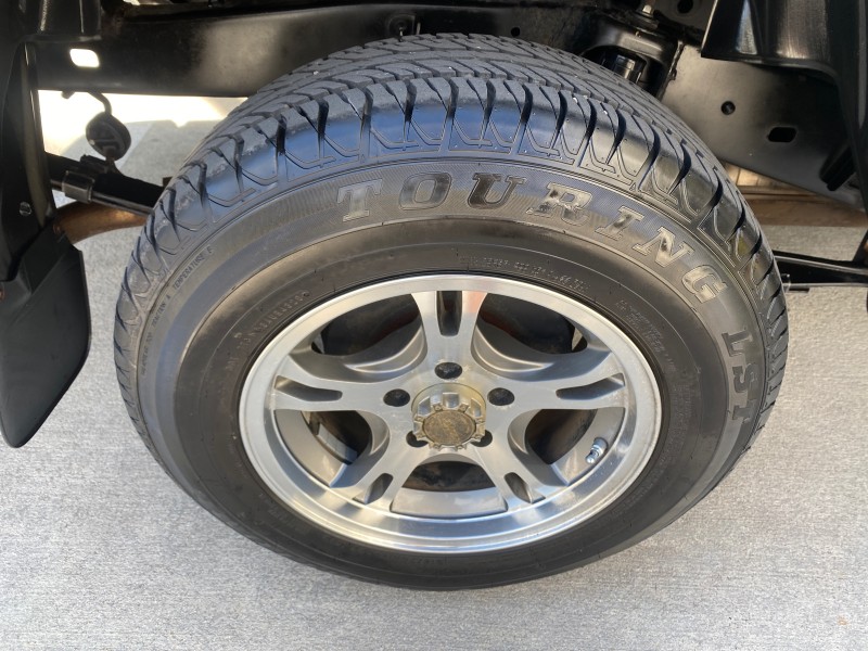 2007 Toyota Tacoma 4 DR CAMPER TOP LOW MILES 52,954 in , 