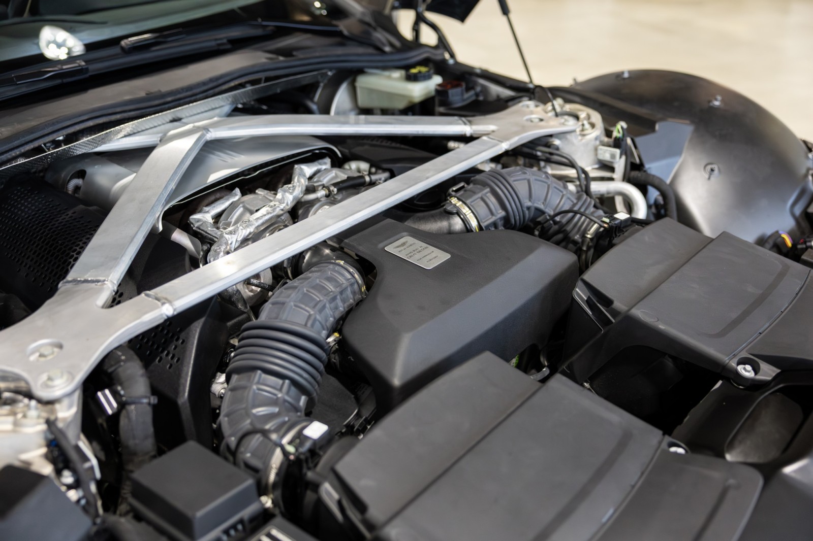 Used Car 2023 Aston Martin Vantage  For Sale Under $160,000 In Boerne, Texas