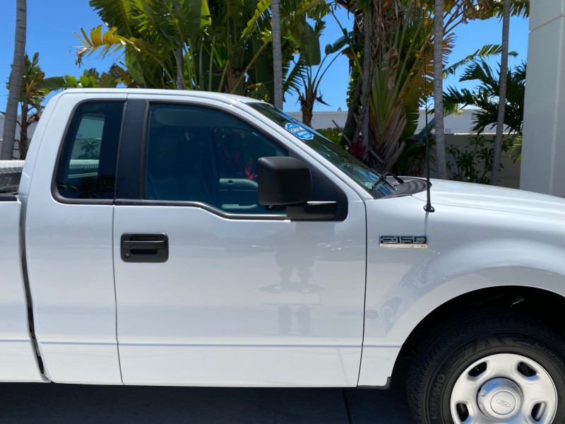 2005 Ford F-150 PU STX LOW MILES 18,931 in , 
