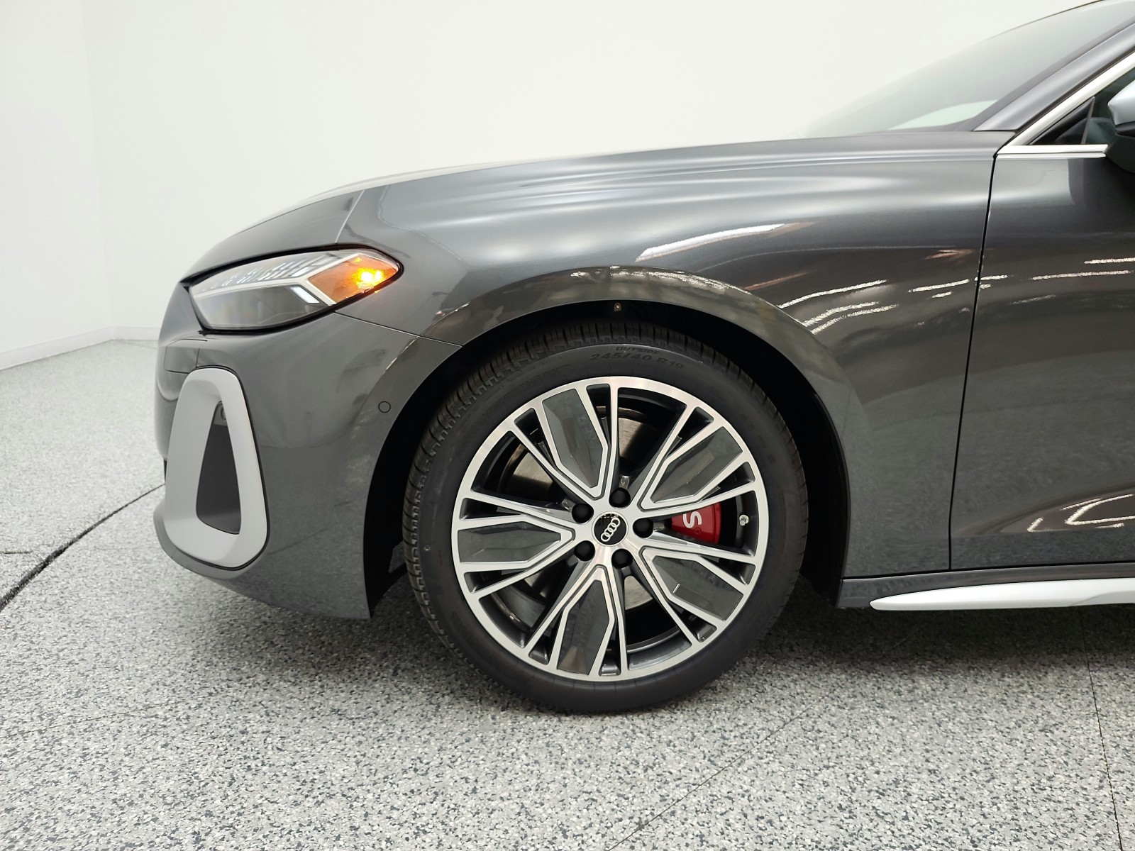 New 2026 Daytona Gray Pearl Effect Audi Premium 3.0 TFSI quattro image 15