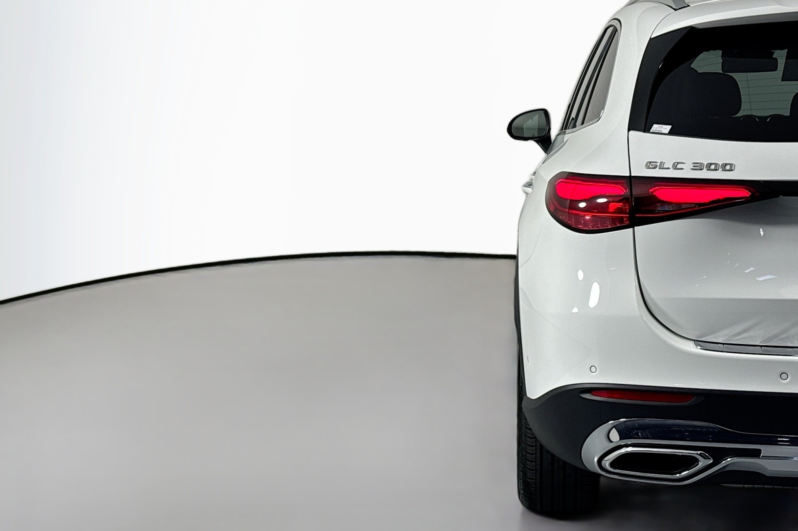New 2026 Polar White Mercedes-Benz GLC 300 SUV image 14