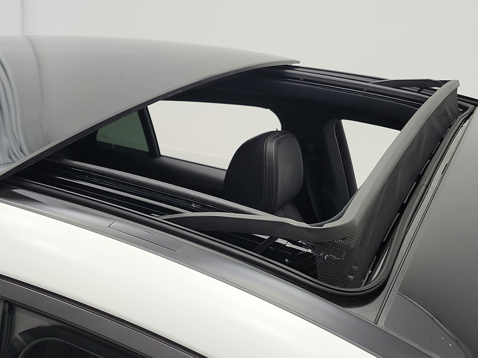 Certified Used 2025 Polar White Mercedes-Benz AMG® GLE 53 4MATIC+ Coupe image 24