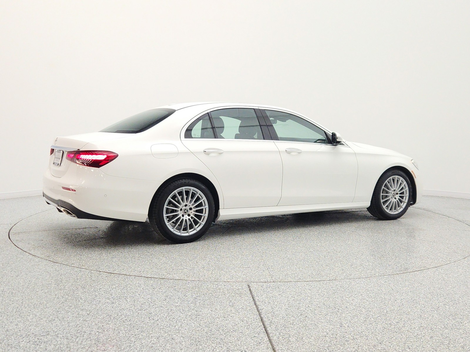 Used 2022 Polar White Mercedes-Benz E 350 RWD Sedan image 5