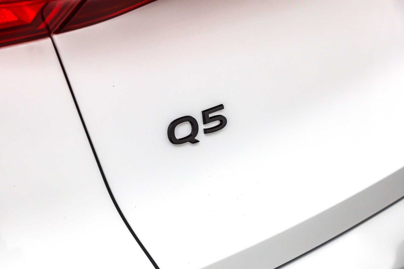 New 2025 Glacier White Metallic Audi Prestige 2.0 TFSI quattro image 9