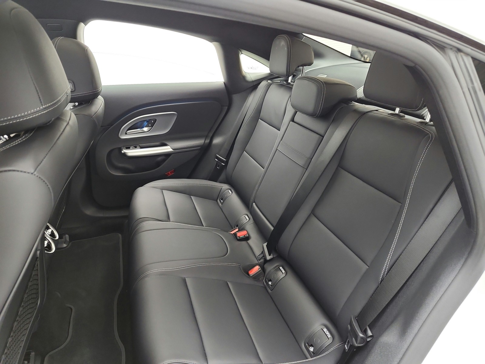 New 2027 Polar White Mercedes-Benz CLA 250+ Electric RWD image 11