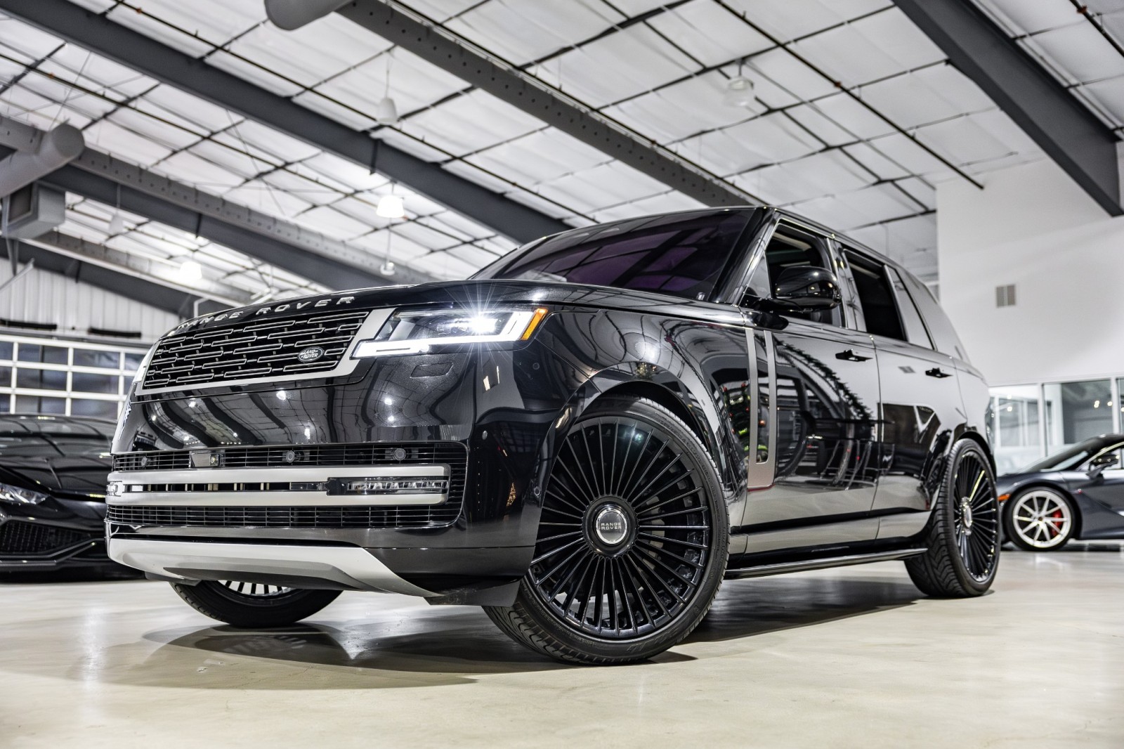 Used Car 2023 Land Rover Range Rover  Se For Sale Under $110,000 In Boerne, Texas