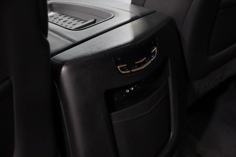 2016 Cadillac Escalade ESV Luxury Collection 4WD 4dr Suv in , 