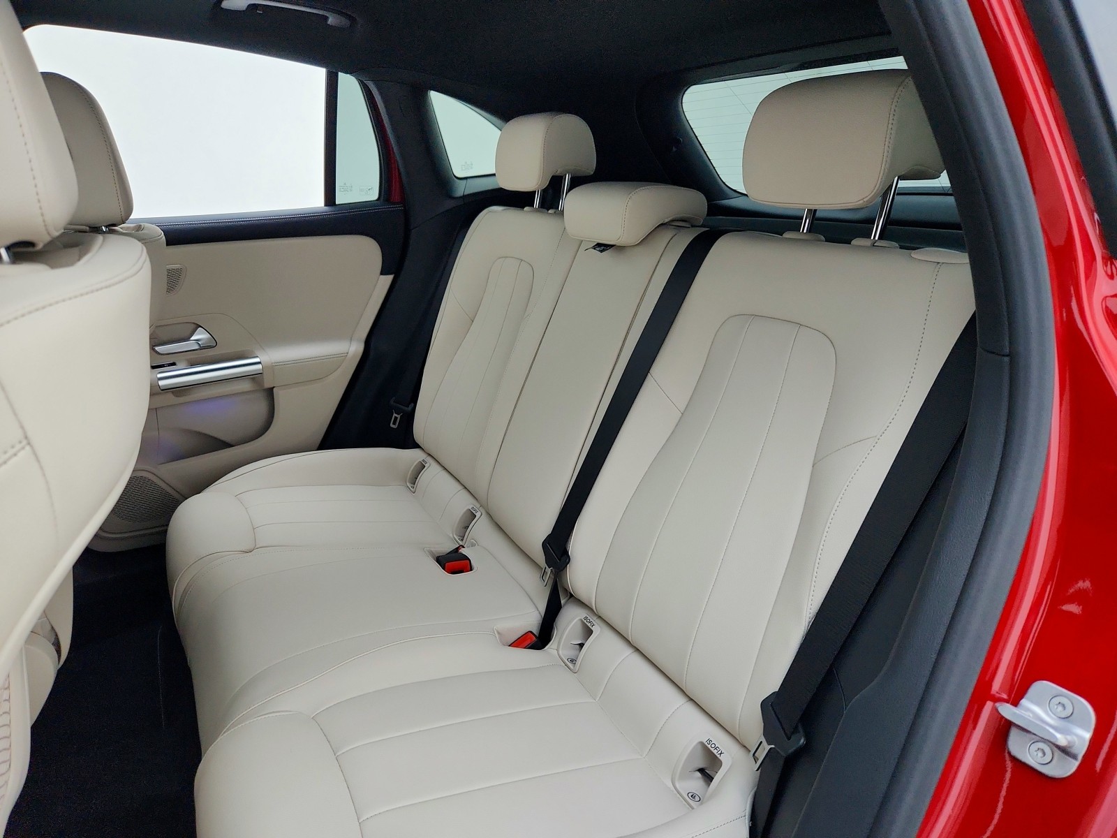 New 2026 MANUFAKTUR Patagonia Red Metallic Mercedes-Benz GLA 250 SUV image 18