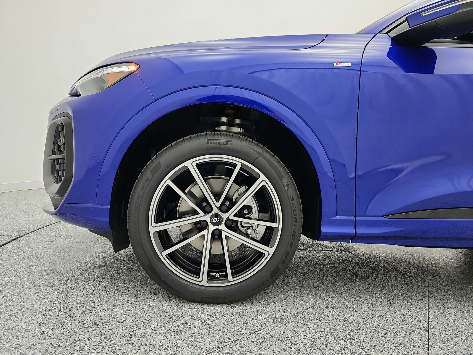 New 2026 Ultra Blue Metallic Audi Premium Plus 2.0 TFSI quattro image 13
