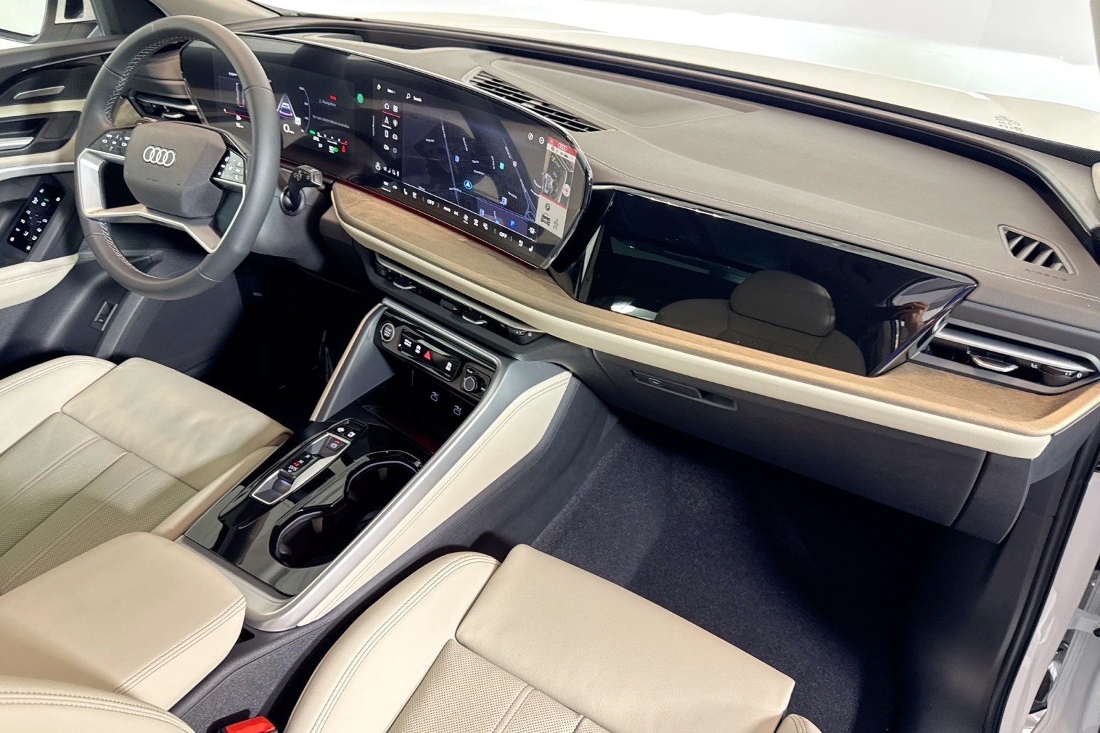 New 2025 Glacier White Metallic Audi Premium Plus 2.0 TFSI quattro image 26