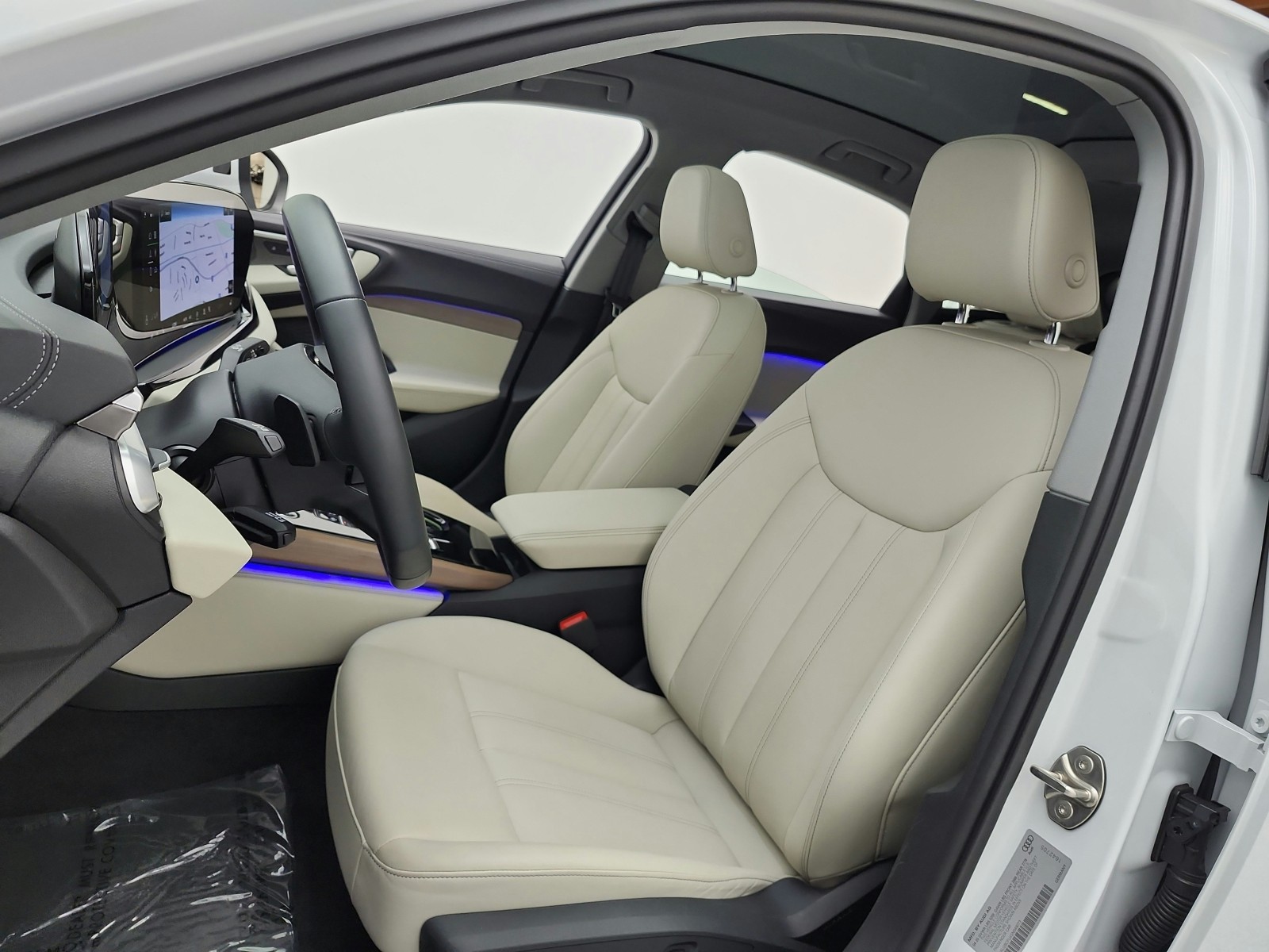 Used 2025 Glacier White Metallic Audi Premium Plus image 10